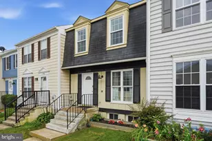 5752 Sunset View Ln, Frederick, MD 21703 - Photo 1