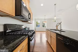 25 6th Street W, Frederick, MD 21701 - Photo 17