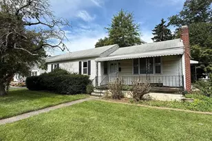 525 Grant Pl, Frederick, MD 21702 - Photo 1