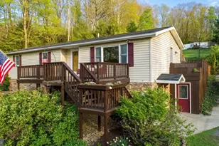 29 Woodmont Ln, Oakland, MD 21550 - Photo 1