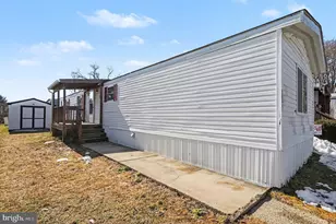 1537 Clearview Dr S, Street, MD 21154 - Photo 1