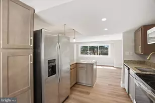 9419 Merryrest Rd, Columbia, MD 21045 - Photo 11