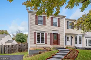 27 Filbert Ct, Gaithersburg, MD 20879 - Photo 1