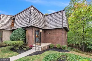 8074 Inverness Ridge Rd, Potomac, MD 20854 - Photo 1