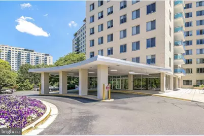 10401 Grosvenor Place #328, North Bethesda, MD 20852 - Photo 1