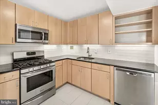 118 Monroe St, Rockville, MD 20850 - Photo 1