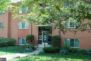 10432 Rockville Pike, North Bethesda, MD 20852 - Photo 1