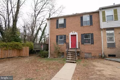 551 W Diamond Avenue #17, Gaithersburg, MD 20877 - Photo 1