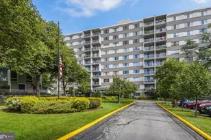 4977 Battery Ln, Bethesda, MD 20814 - Photo 1