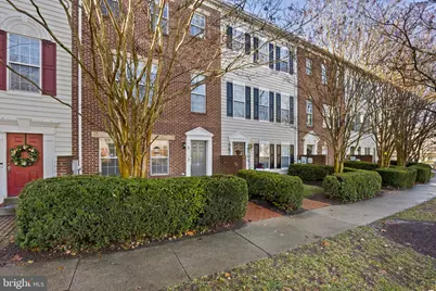 9748 Washingtonian Boulevard, Gaithersburg, MD 20878 - Photo 1