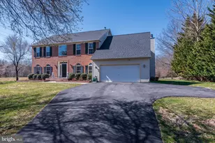19900 Belle Chase Dr, Gaithersburg, MD 20882 - Photo 1