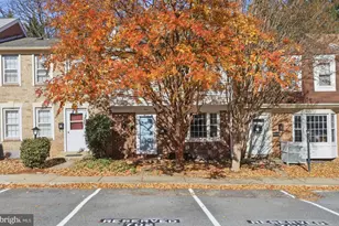 5 Hyacinth Ct, Gaithersburg, MD 20878 - Photo 1