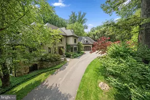 10 Burning Tree Ct, Bethesda, MD 20817 - Photo 1