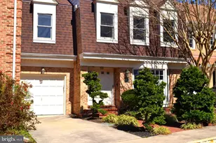 7407 Crestberry Ln, Bethesda, MD 20817 - Photo 1