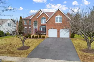 3813 Park Lake Dr, Rockville, MD 20853 - Photo 1