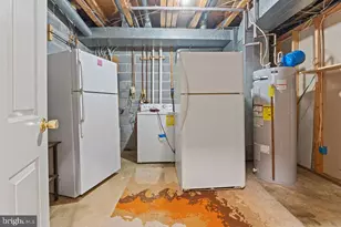 1211 Knoll Mist Ln, Gaithersburg, MD 20879 - Photo 1