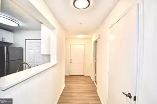 12901 Churchill Ridge Cir, Germantown, MD 20874 - Photo 1