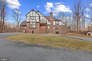 16001 Amina Dr, Burtonsville, MD 20866 - Photo 1