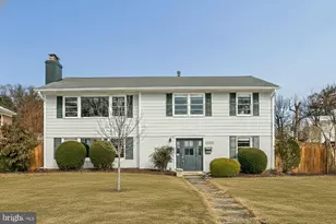 6315 Haviland Dr, Bethesda, MD 20817 - Photo 1