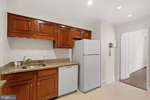 8101 Connecticut Ave, Chevy Chase, MD 20815 - Photo 13