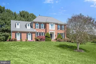 17422 Avenleigh Dr, Ashton, MD 20861 - Photo 1