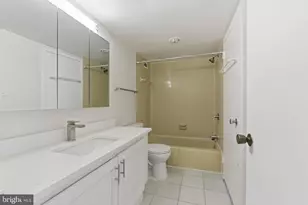 5225 Pooks Hill Rd, Bethesda, MD 20814 - Photo 9