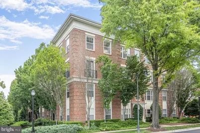 7 Booth Street #202, Gaithersburg, MD 20878 - Photo 1