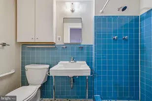 647 Azalea Dr, Rockville, MD 20850 - Photo 19