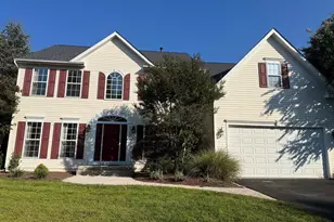 23601 White Peach Ct, Gaithersburg, MD 20882 - Photo 1