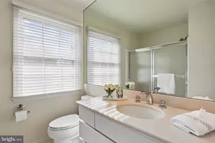 11001 Rosemont Dr, Rockville, MD 20852 - Photo 21