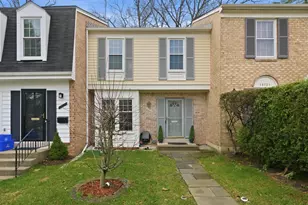 10025 Maple Leaf Dr, Gaithersburg, MD 20886 - Photo 1