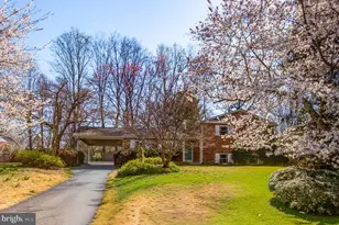 8805 Honeybee Ln, Bethesda, MD 20817 - Photo 1
