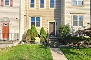 35 Kinsman View Cir, Silver Spring, MD 20901 - Photo 1