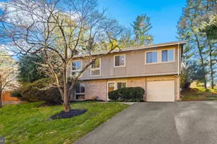 11504 Brandy Hall Ln, Gaithersburg, MD 20878 - Photo 1