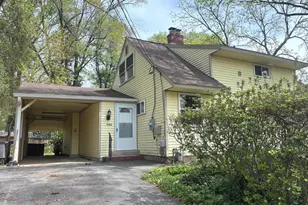 1702 McAuliffe Dr, Rockville, MD 20851 - Photo 1