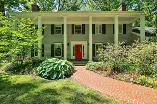9204 Falls Bridge Ln, Rockville, MD 20854 - Photo 1
