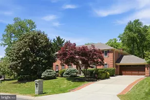 9904 Hall Rd, Potomac, MD 20854 - Photo 1