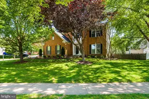 8 Royal Crown Ct, Germantown, MD 20876 - Photo 1