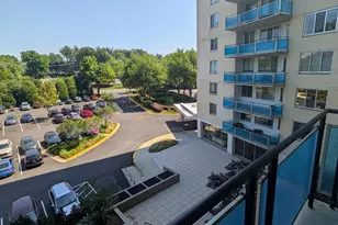 10500 Rockville Pik, Rockville, MD 20852 - Photo 1