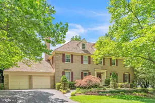 9708 Meyer Point Dr, Potomac, MD 20854 - Photo 1
