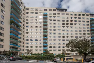 10201 Grosvenor Place #1424, Rockville, MD 20852 - Photo 1