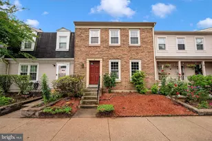 6 Pontiac Way, Gaithersburg, MD 20878 - Photo 1