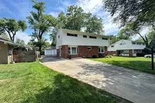 2304 McAuliffe Dr, Rockville, MD 20851 - Photo 1