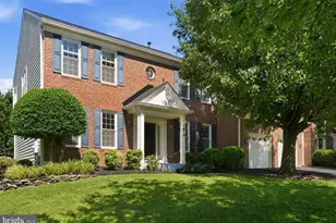 17818 Cricket Hill Dr, Germantown, MD 20874 - Photo 1