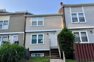 18806 Pine Ridge Ln, Germantown, MD 20874 - Photo 1