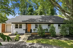 5902 Wilson Ln, Bethesda, MD 20817 - Photo 1