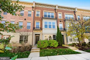 808 Admirals Way, Oxon Hill, MD 20745 - Photo 1