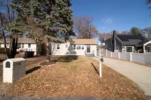 4306 Maple Pl, Beltsville, MD 20705 - Photo 1