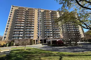 6100 Westchester Park Dr, College Park, MD 20740 - Photo 1