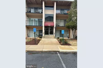 7609 Fontainebleau Drive #2215, New Carrollton, MD 20784 - Photo 1